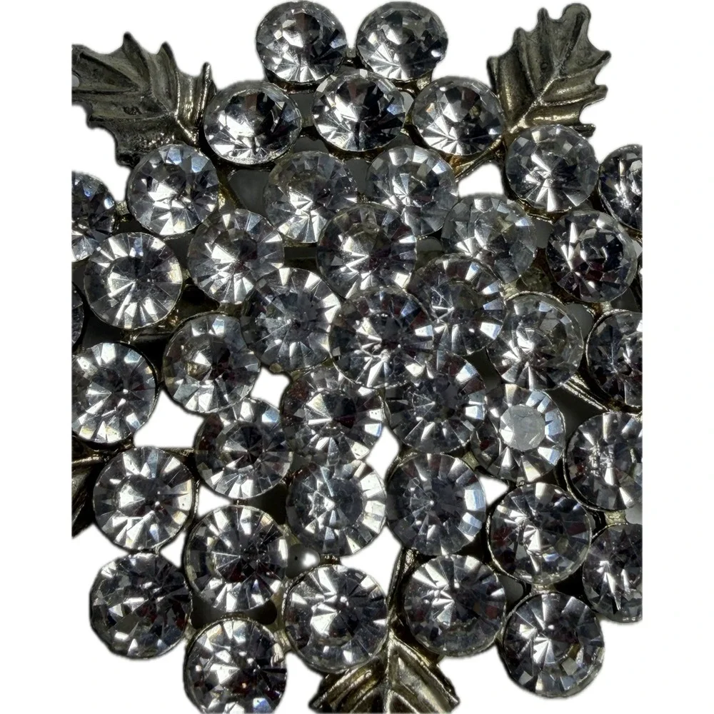 Vintage 1950s Rhinestone Brooch Pin Silver Tone Leaf Crystal Floral‎ Statement